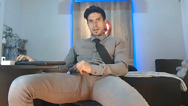 Andrew_4_ live sex cam