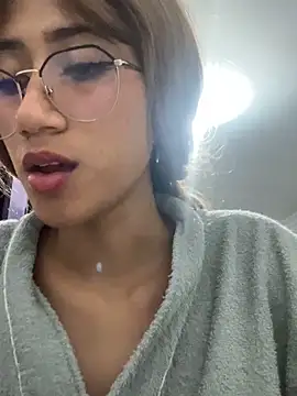 KaitlynLoveCam live sex cam