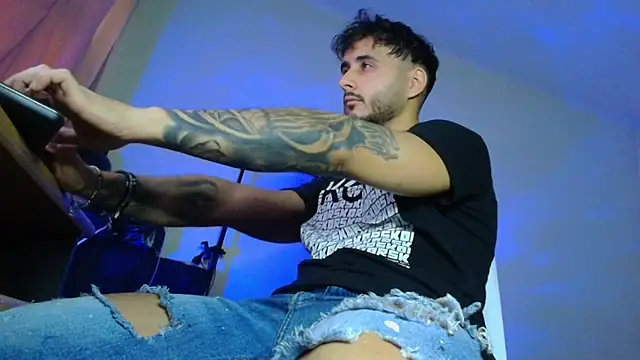 XanderCage99 live sex cam