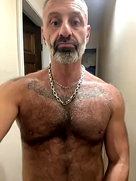 DaddySnowXX live sex cam