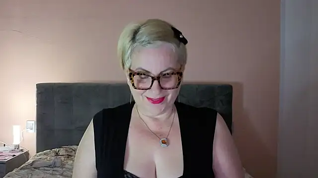 Pumabionda live sex cam