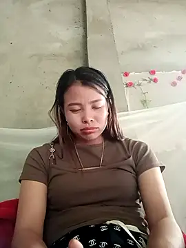 mon1-day live sex cam