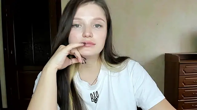 EvaaMillerr99 live sex cam