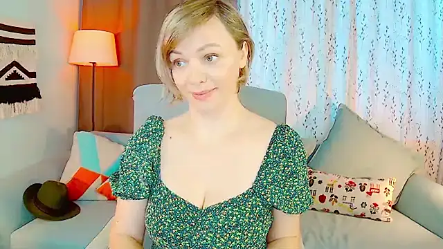 SweetEye live sex cam