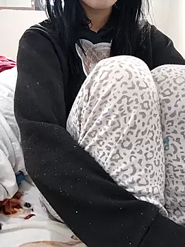 carlina28 live sex cam