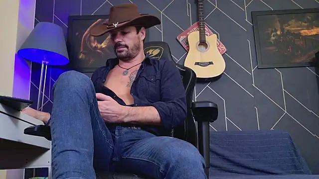 ChrisKox live sex cam