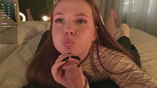 SunnyRisha live sex cam