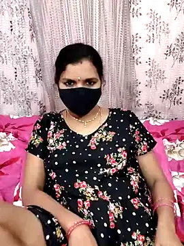 Lalitha-1995 live sex cam