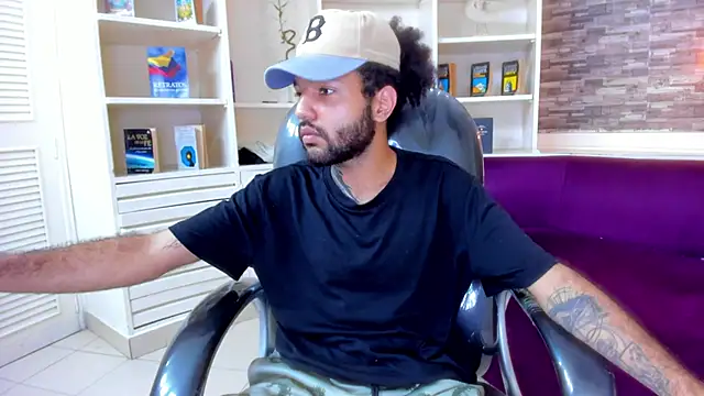 Hottie_Bear live sex cam