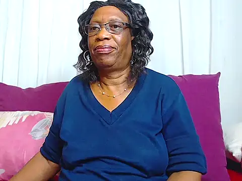 Freakyassnwildx live sex cam