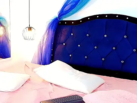 KATY_LOWERY live sex cam