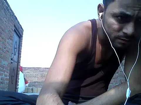 Stubborndesiboy live sex cam