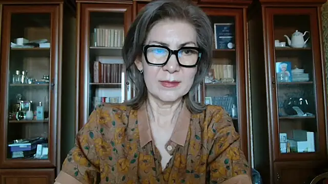 Elegant00Lady live sex cam