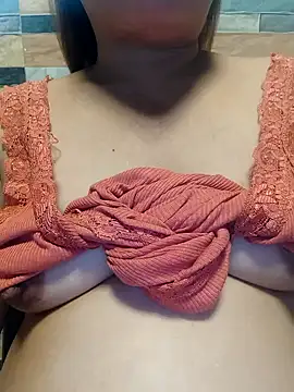 squirtshantal live sex cam