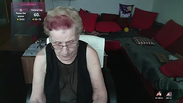 HeisseomaOriginal live sex cam