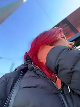 RiriRoseey live sex cam