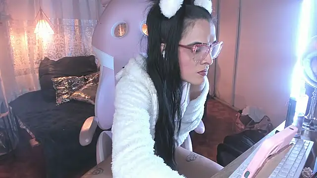 ZAMMIRA live sex cam