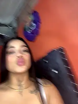 Emily_sharlot live sex cam