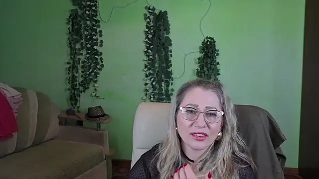 Habibi_Honeyy live sex cam