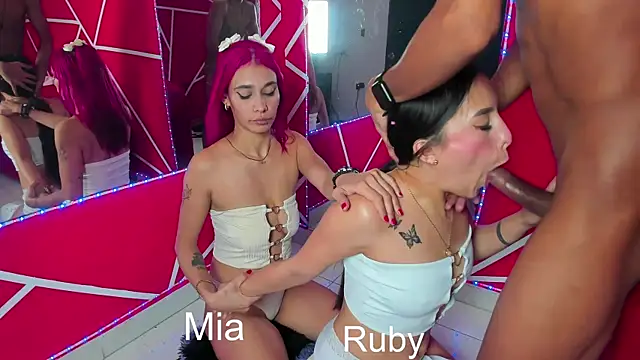 sexy_latinas_69 live sex cam