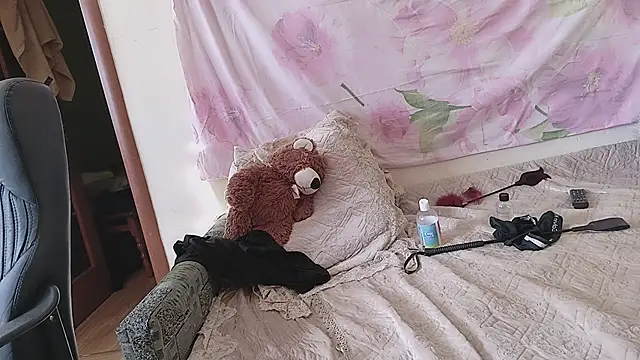 333Alone_in_theDark777 live sex cam