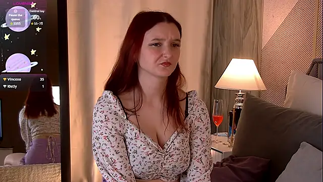 Ellllie live sex cam