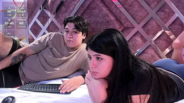 EmilyANDrew_ live sex cam