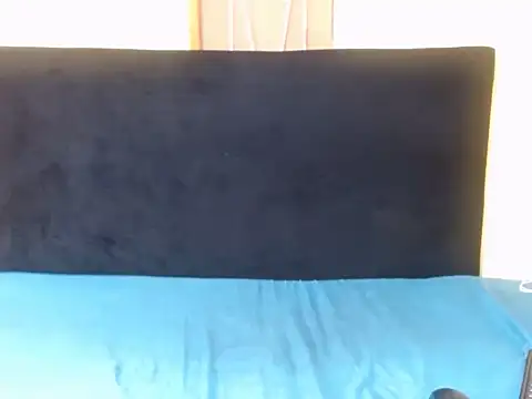 Freaky-Nicky18 live sex cam