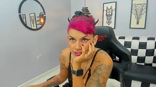 NoaKitsu live sex cam