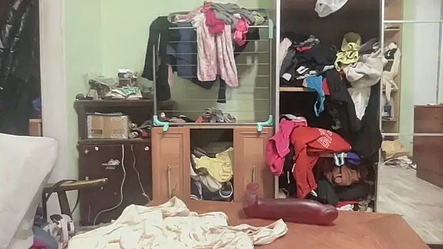 Diamond_Tyler live sex cam