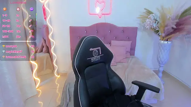 kendra_tay live sex cam