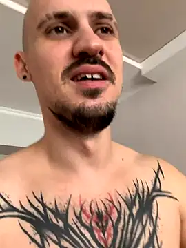 AssHunter4k live sex cam