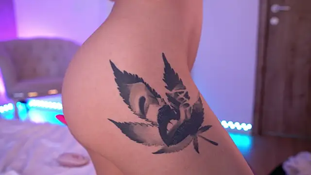 OhhAisha live sex cam