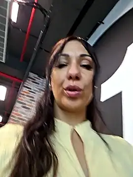 LeticiaWoods live sex cam