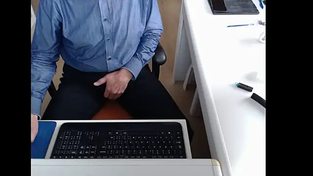 dutchpornking live sex cam