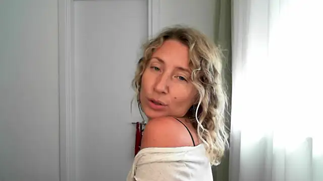 Paevoa live sex cam