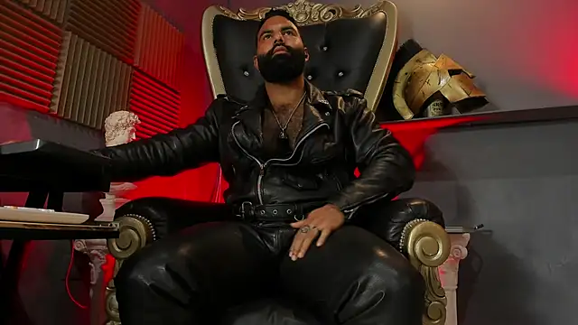 BeardAndrew live sex cam