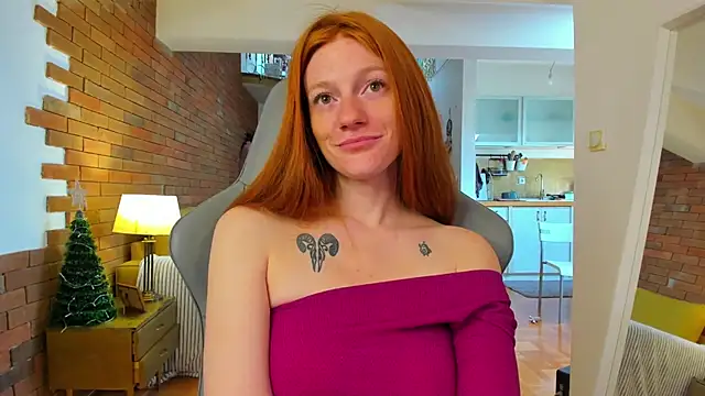 Aliceginger99 live sex cam