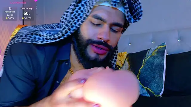 Thaiel_Fosteer live sex cam