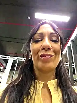 LeticiaWoods live sex cam