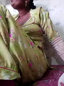 aunty_sumy live sex cam