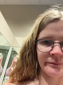 Bikergirl_97 live sex cam