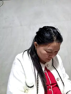 yoowwmr live sex cam