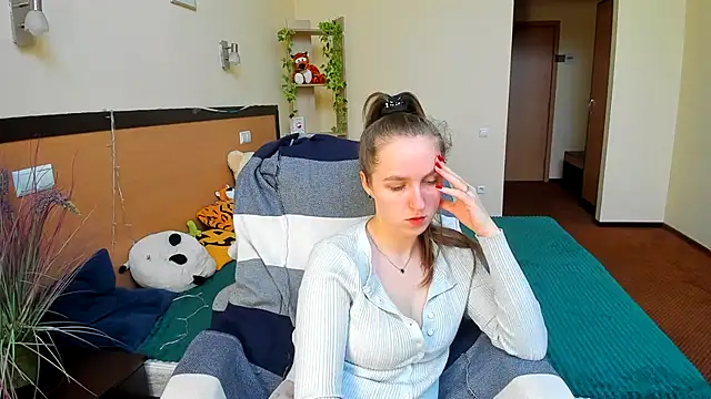 Nesie-Stoun live sex cam