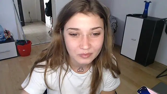 Aliens4twenty live sex cam