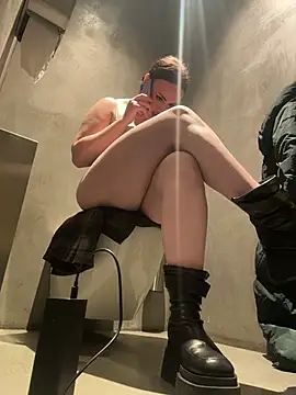 KiraSunshine live sex cam