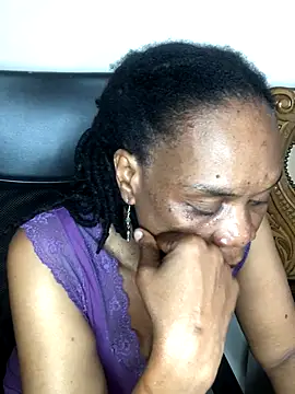 Hotcougar live sex cam