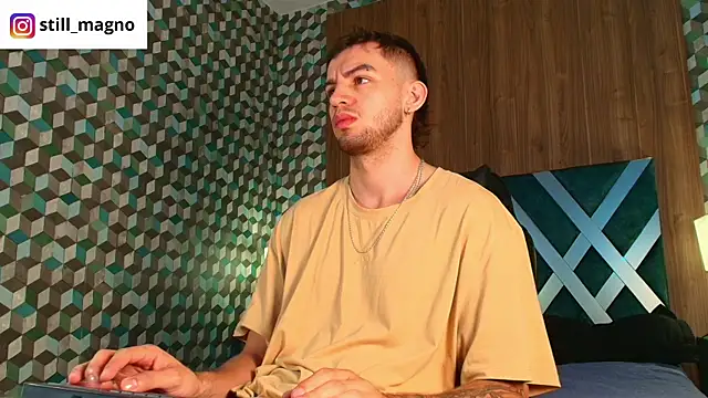 Michael_magno live sex cam