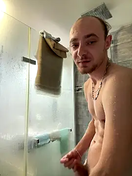 Crevette311 live sex cam