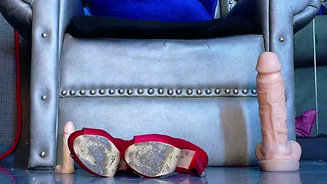 LusstCruella live sex cam